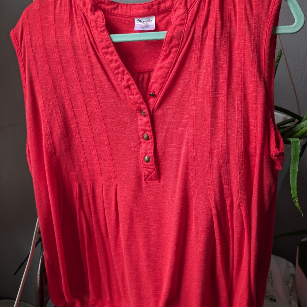 Wrangler Women's Red Sleeveless Blouse